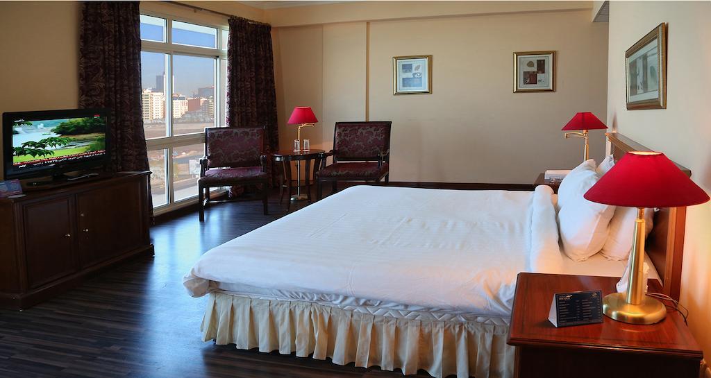 Mirador Hotel Manama Habitación foto